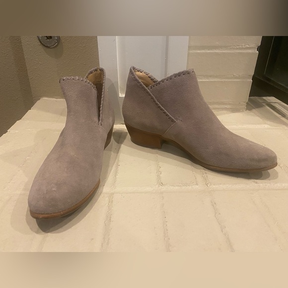 Taupe Jack Rogers bootie - Picture 1 of 3